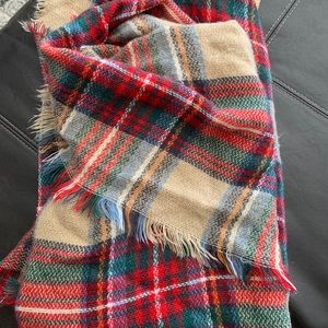Large scarf